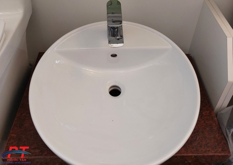 Lavabo 700