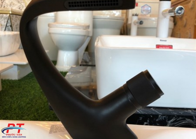 Vòi lavabo xả nghiêng đen mỏ đen